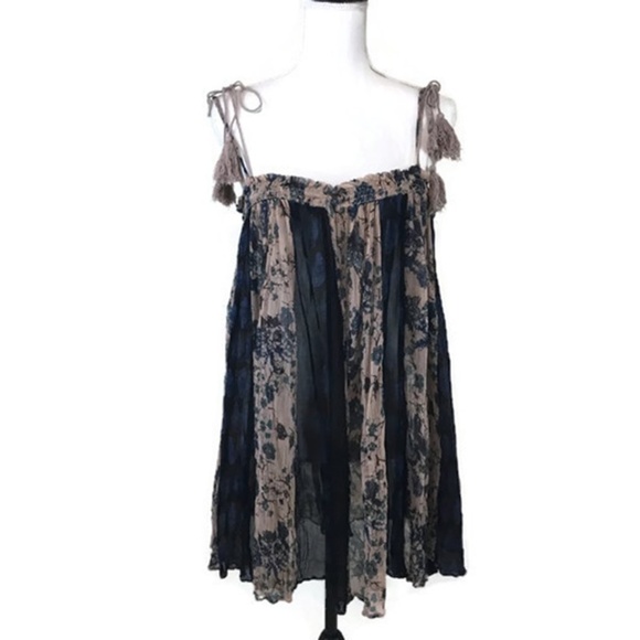 Free People Navy and Beige Floral Tunic - Picture 1 of 4
